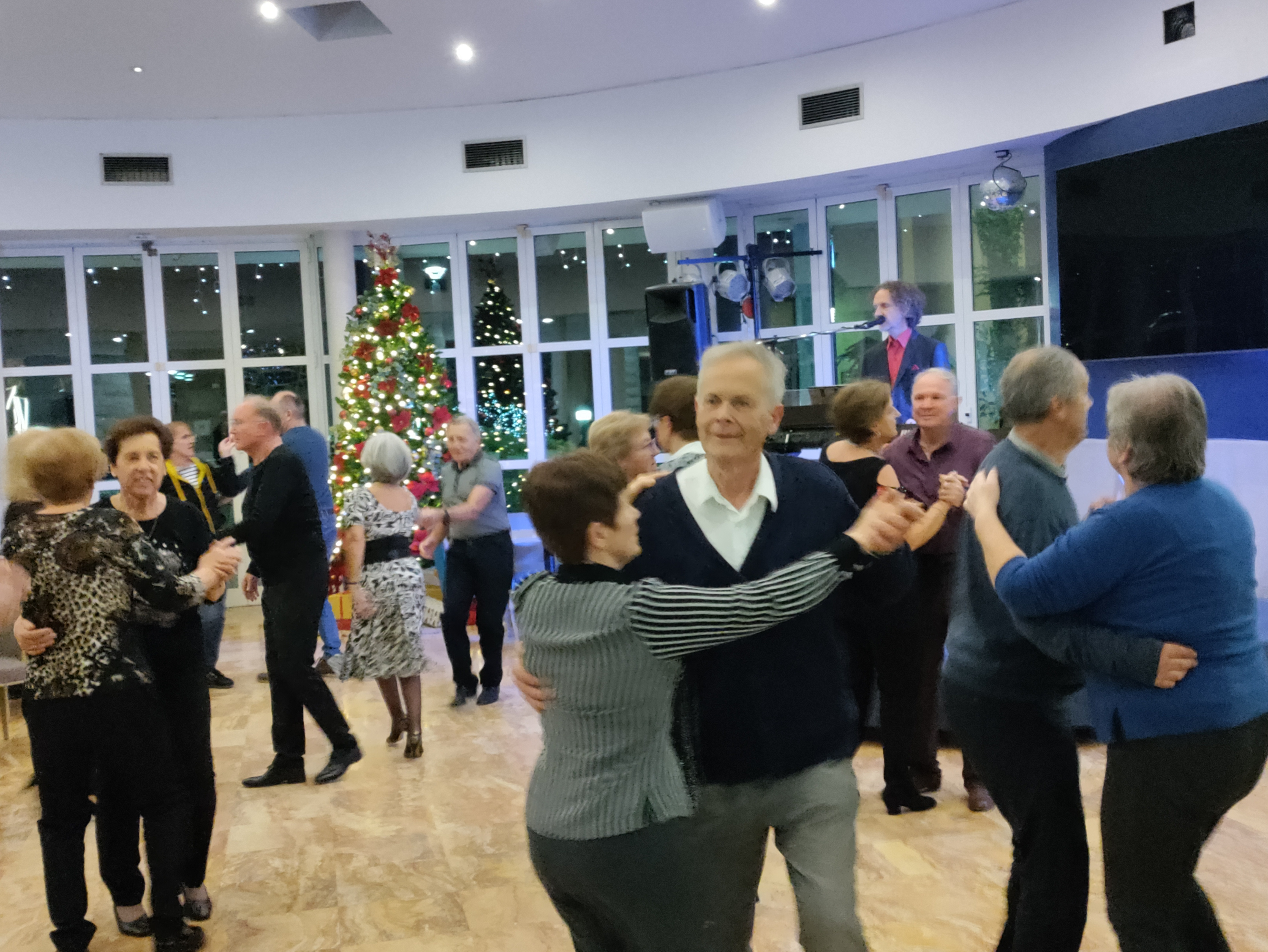 PREDPRAZNIČNO SREČANJE ČLANOV KDSI KOPER